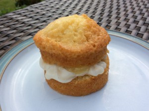 Mini lemon drizzle cake