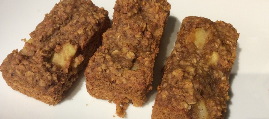 Date and Apple Oat Bars