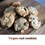 Vegan nut cookies